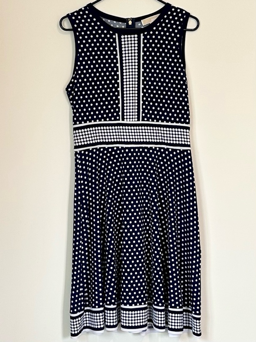 Michael Kors Polka Dot Midi Dress - Size: Medium - Picture 2 of 9